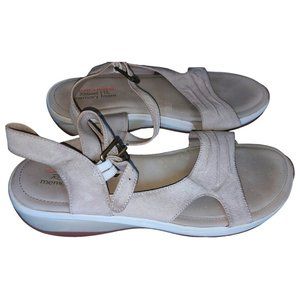 Skechers Womens Leather Tan Suede Memory Foam Relaxed Fit Size 11 Comfort SfPf H